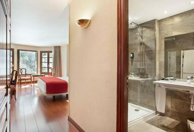 اتاق خانوادگی, Abba Xalet Suites