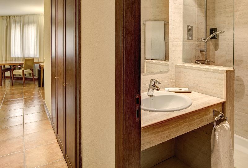 سوییت جونیور, Abba Xalet Suites