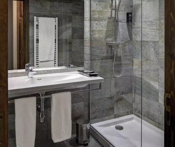 اتاق استاندارد سه نفره, Abba Xalet Suites