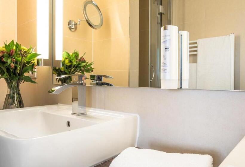 수피리어 룸, An Der Oper