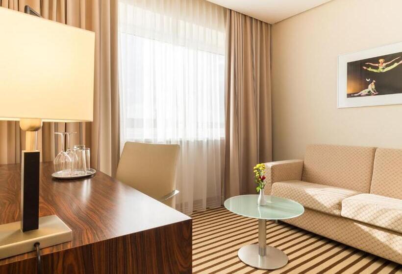 패밀리 룸, An Der Oper