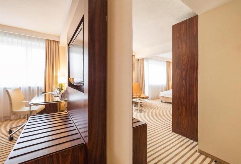 수피리어 싱글 룸, An Der Oper