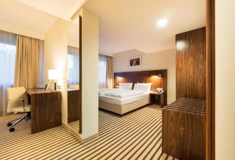 Quarto Premium Individual, An Der Oper