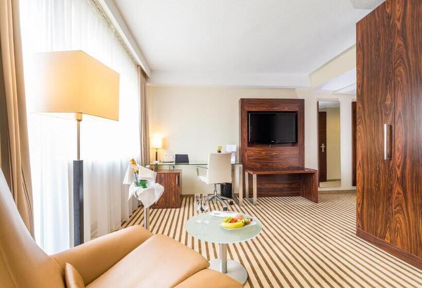 수피리어 룸, An Der Oper