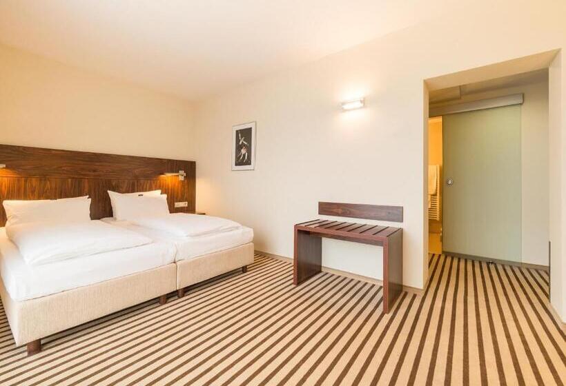 프리미엄 싱글 룸, An Der Oper