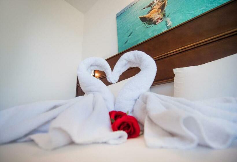 סוויטה נוף לים, Avlida