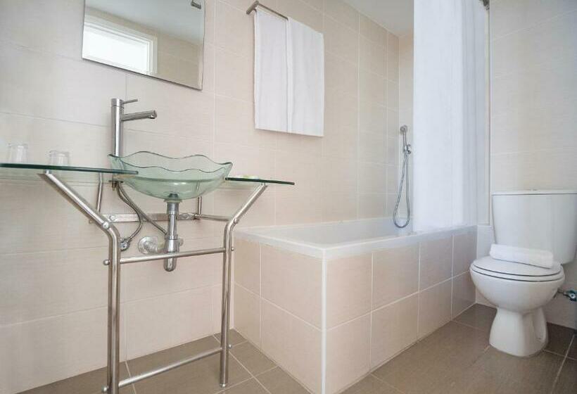 סוויטה נוף לים, Avlida