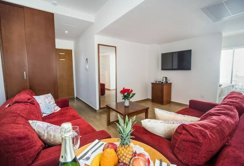 סוויטה נוף לים, Avlida