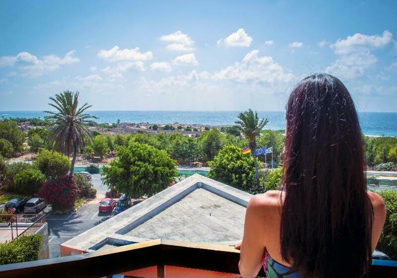 חדר סטנדרט, Avlida