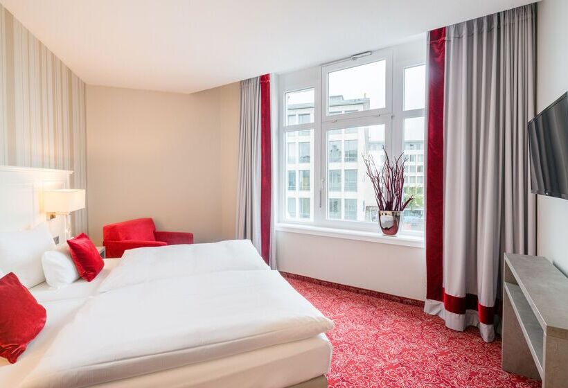 Полулюкс, Steigenberger Hotel Bielefelder Hof