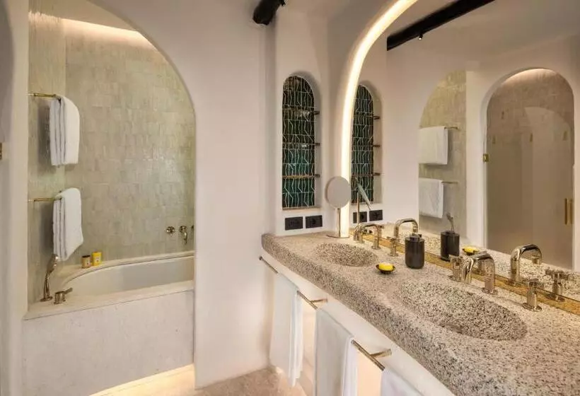 Deluxe Suite King Bed, Cala Di Volpe, A Luxury Collection Hotel, Costa Smeralda