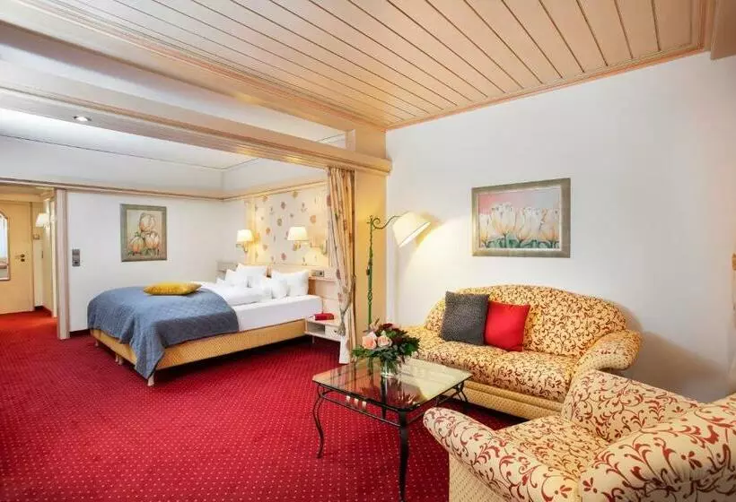 Standard Room with Balcony, Wellness & Genuss Resort   Engel Obertal