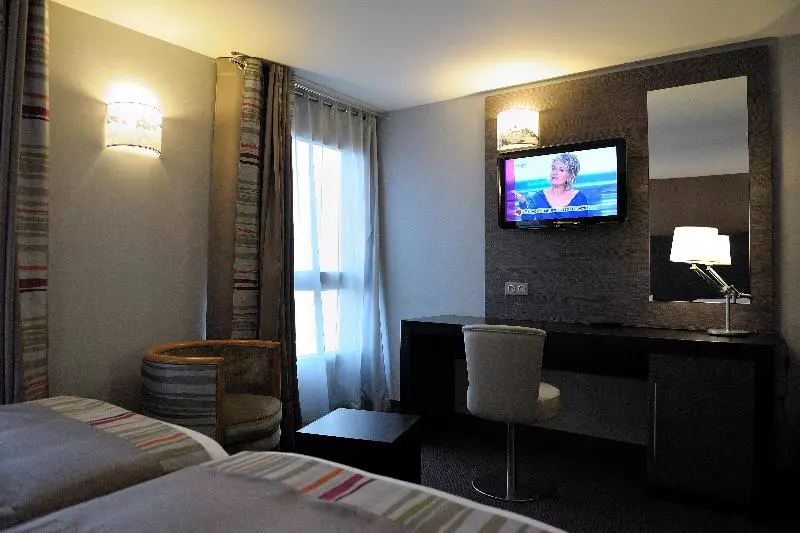 スタンダードルーム, Holiday Inn Paris Montmartre, An Ihg