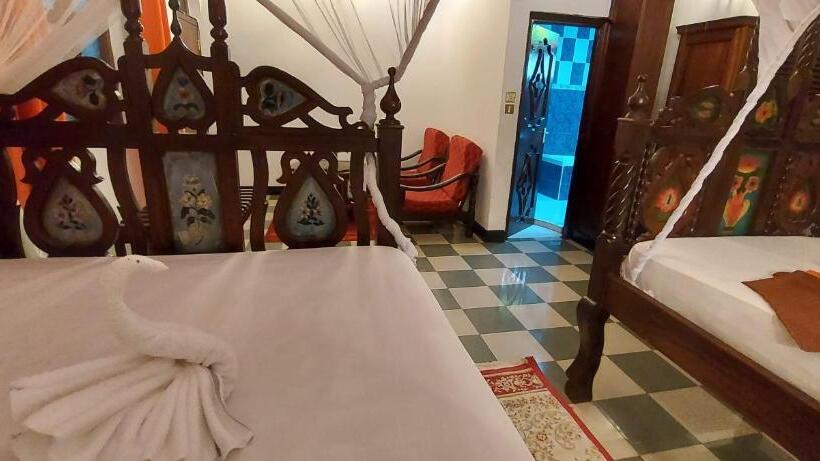 家庭小型套房, Horizon Palace