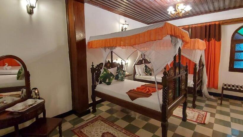 家庭小型套房, Horizon Palace