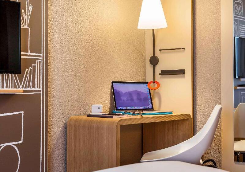 Классический Номер, Hôtel Mercure Rouen Centre Champdemars