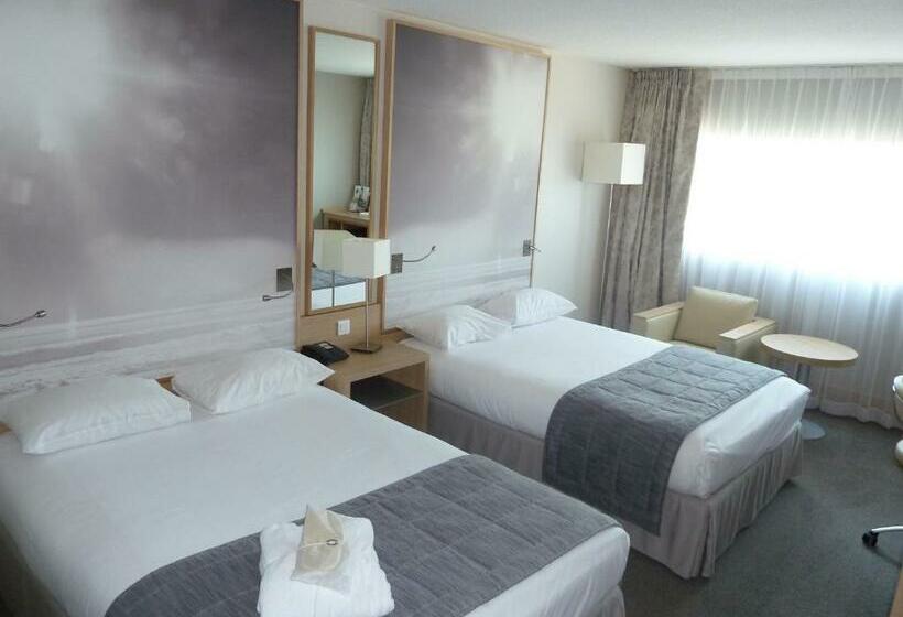 Семейный Номер, Inn Paris CDG Airport