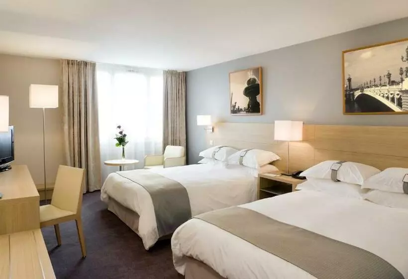 Chambre Familiale, Inn Paris CDG Airport