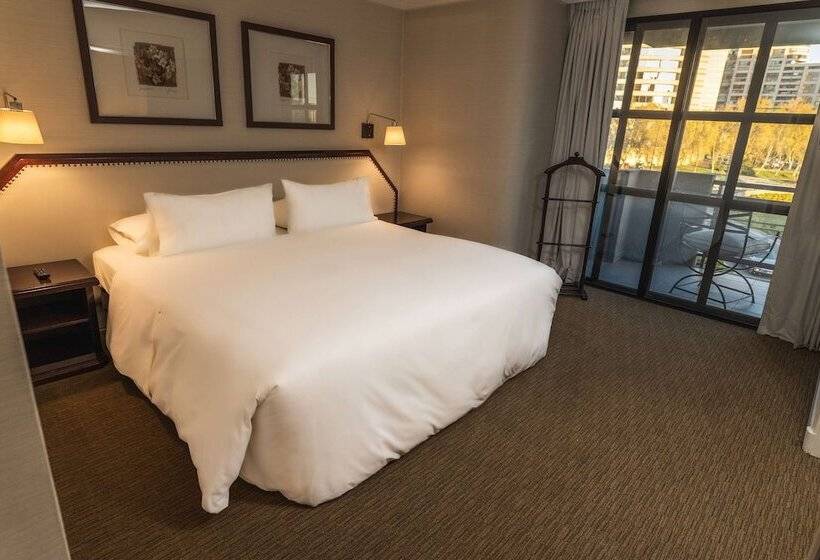 סוויטה, Wyndham Garden Santiago Kennedy