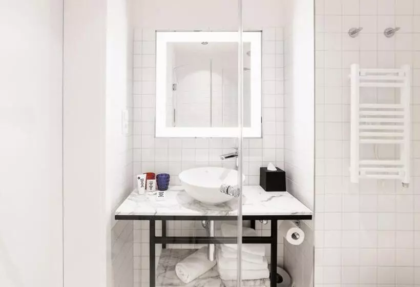 Standard-huone, Mama Shelter Prague