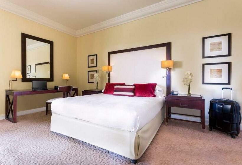 اتاق کلاسیک با تخت دونفره, Mövenpick Grand Al Bustan