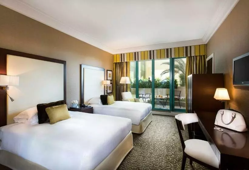 اتاق کلاسیک, Mövenpick Grand Al Bustan
