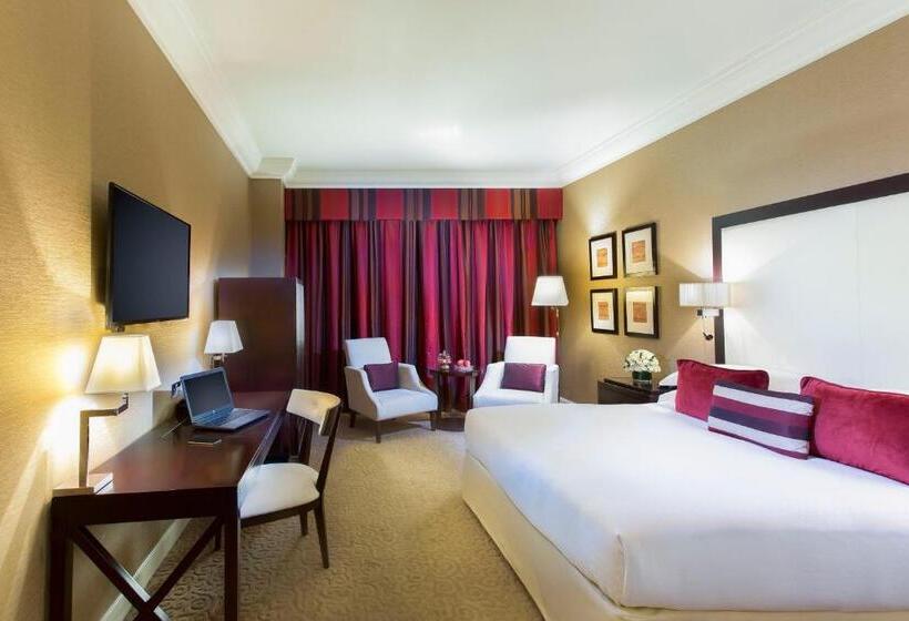 اتاق اجرایی, Mövenpick Grand Al Bustan