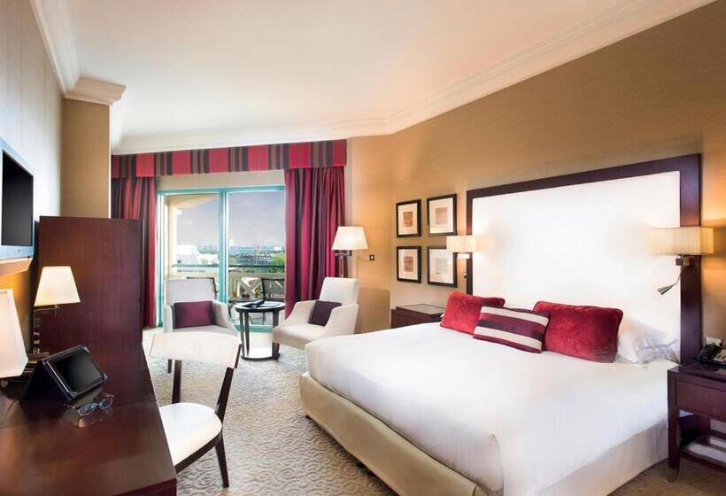 اتاق اجرایی, Mövenpick Grand Al Bustan