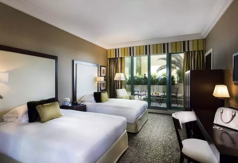 اتاق کلاسیک, Mövenpick Grand Al Bustan