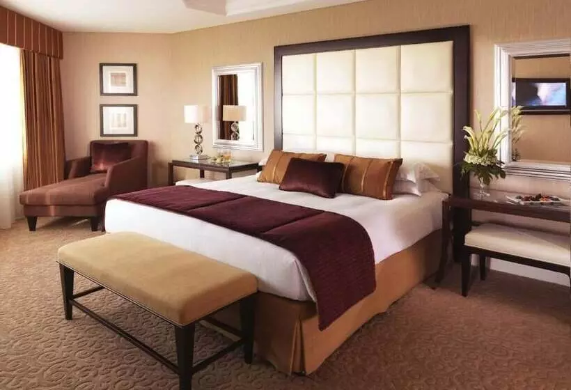 اتاق اجرایی, Mövenpick Grand Al Bustan