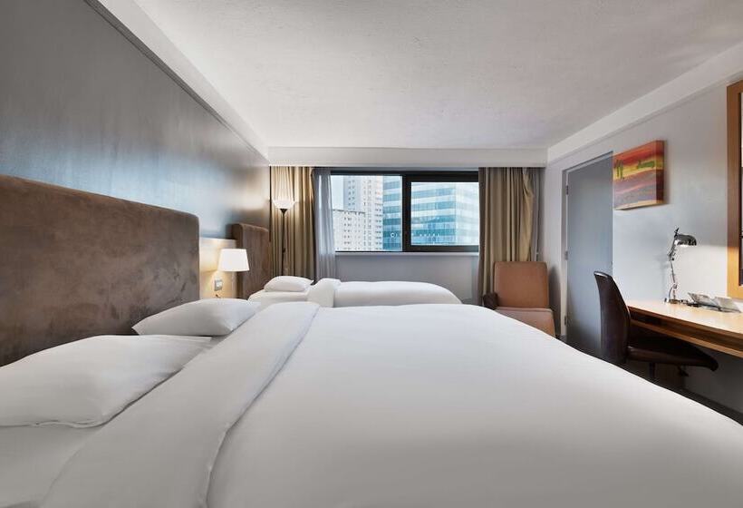 חדר משפחתי, Park Inn By Radisson Cardiff City Centre