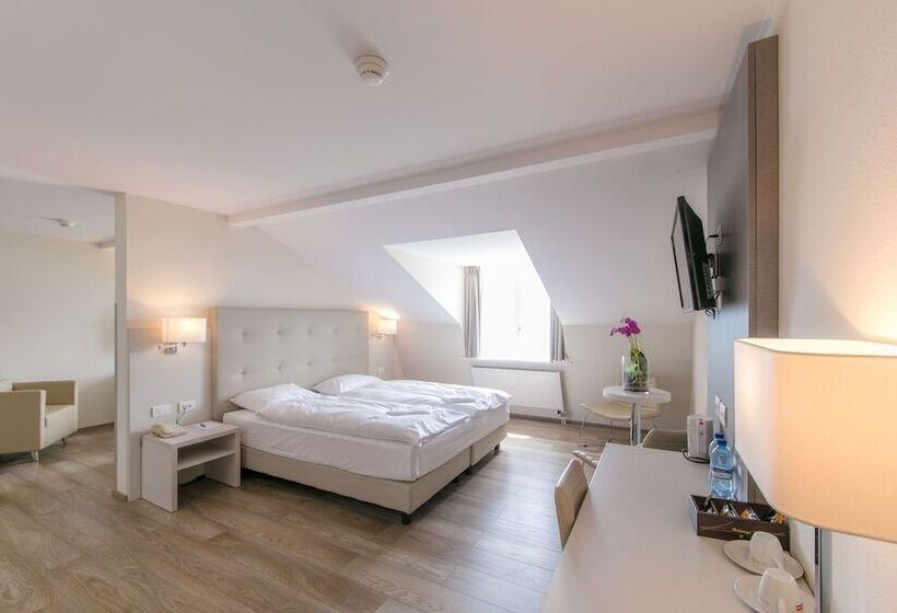 Семейный Номер, Prealpina