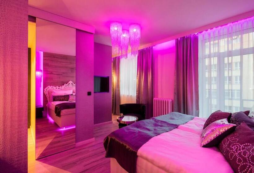 غرفة قياسية مزوَّدة بجاكوزي, Pytloun Grand Hotel Imperial