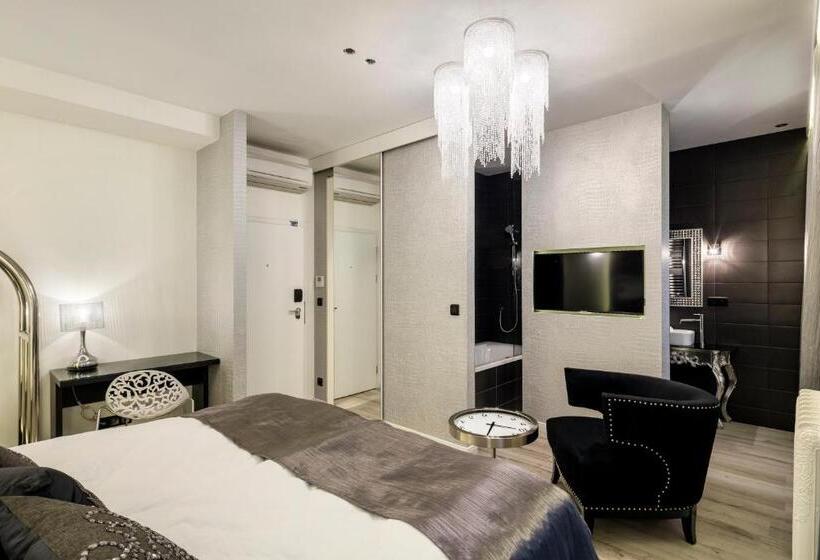 غرفة قياسية مزوَّدة بجاكوزي, Pytloun Grand Hotel Imperial