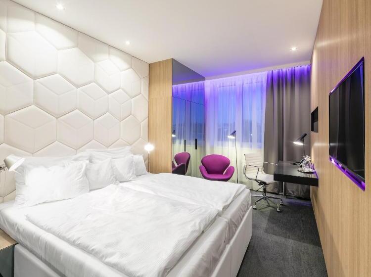 غرفة سوبيريور مزود بجاكوزى, Pytloun Grand Hotel Imperial