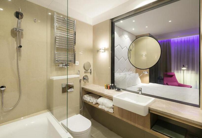 غرفة ديلوكس رباعية, Pytloun Grand Hotel Imperial