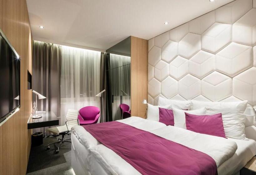 غرفة سوبيريور مزود بجاكوزى, Pytloun Grand Hotel Imperial