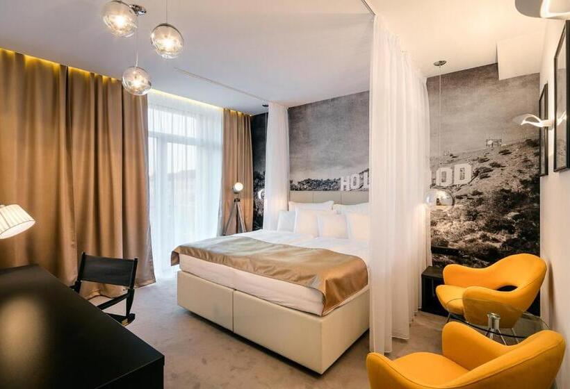 غرفة قياسية مزوَّدة بجاكوزي, Pytloun Grand Hotel Imperial