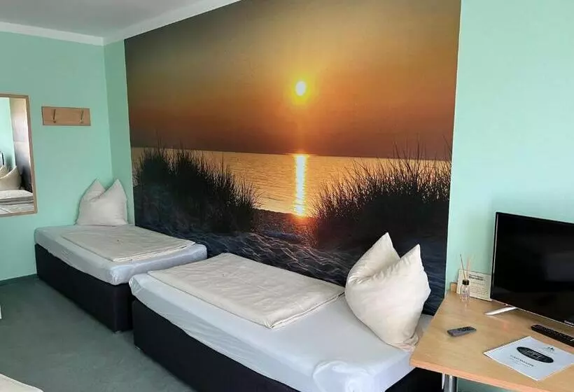 Standard Quadruple Room, Thannhof