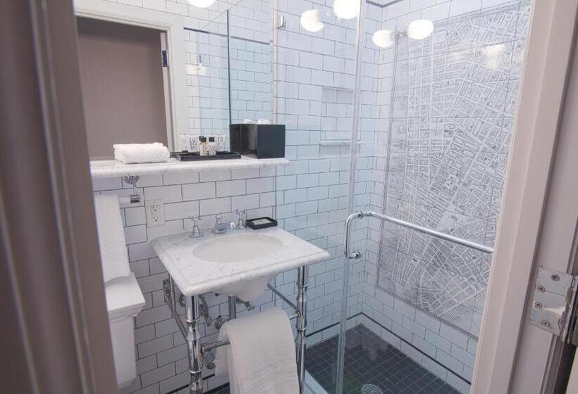 سوییت جونیور, The Frederick Hotel Tribeca