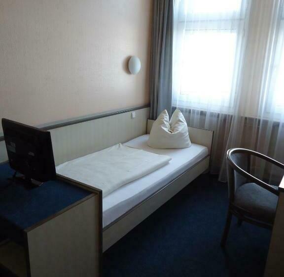 اتاق استاندارد یک نفره, Und Rasthof Avus