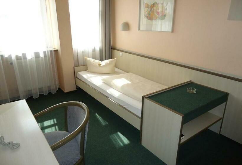 اتاق استاندارد یک نفره, Und Rasthof Avus