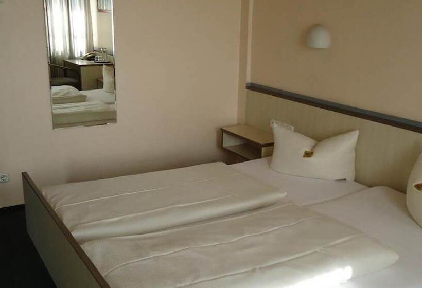 اتاق استاندارد, Und Rasthof Avus