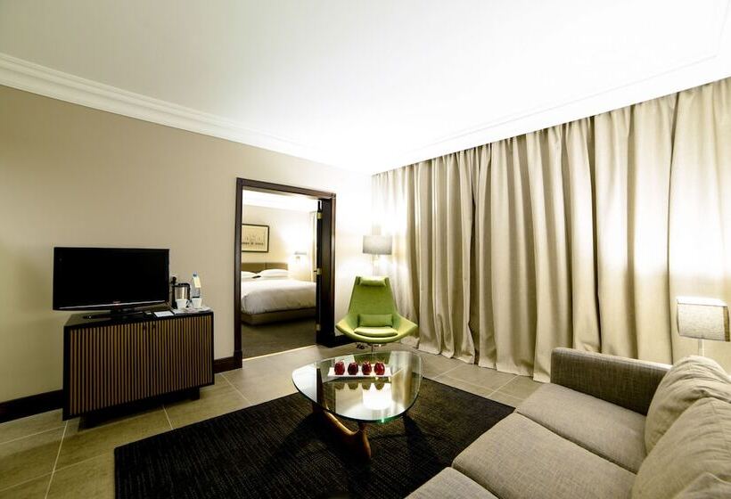 Deluxe Suite Sea View, Portemilio Hotel & Resort