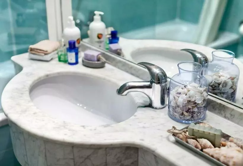 اتاق استاندارد سه نفره, Europa Hotel Design Spa 1877