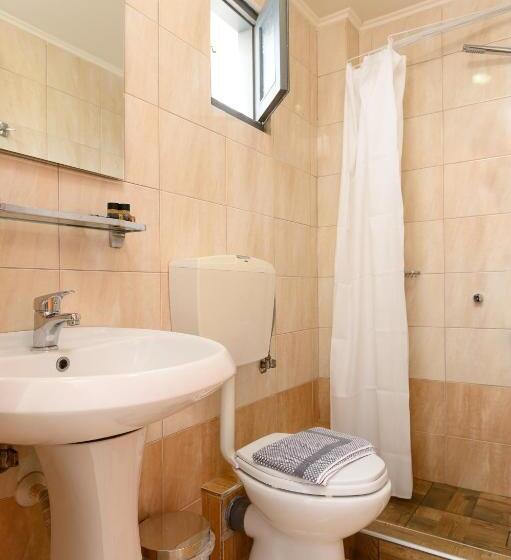 측면 바다 전망 스탠다드 3인룸, Alianthos Beach