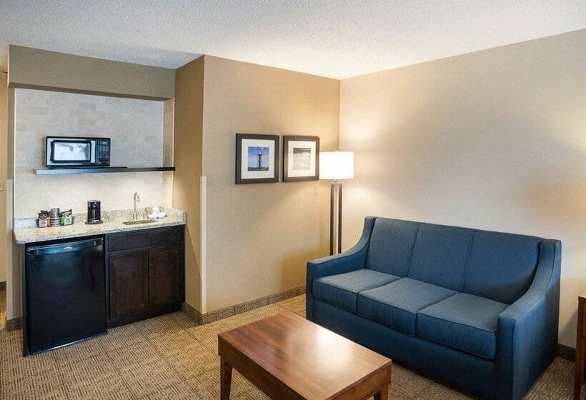 جناح, Comfort Inn West