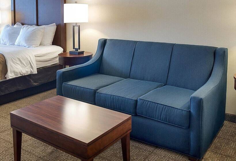 جناح, Comfort Inn West