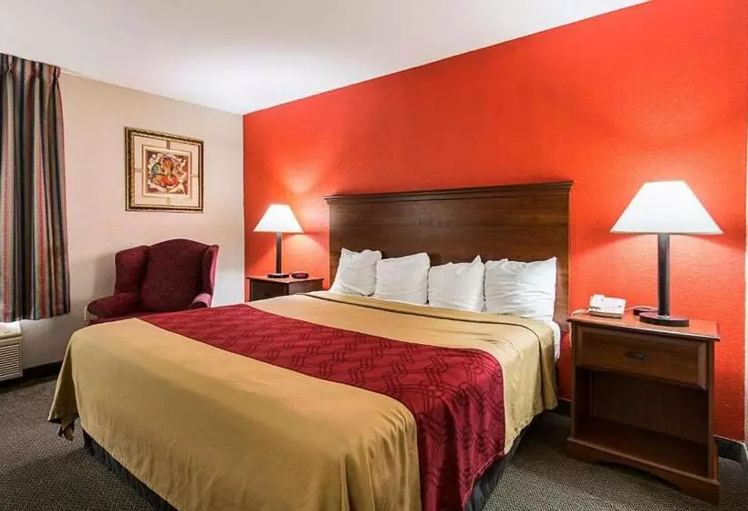 身障者適用キングサイズベッドルーム, Econo Lodge Andrews Afb