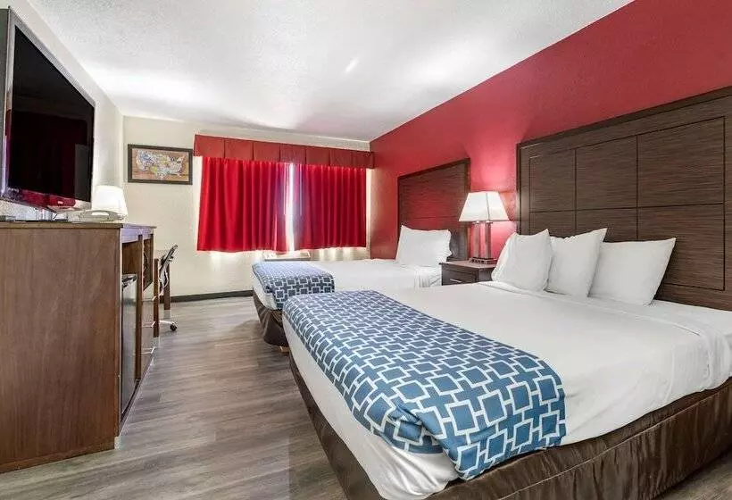 ２ダブルベッドのスタンダードルーム, Econo Lodge Fallon Naval Air Station Area